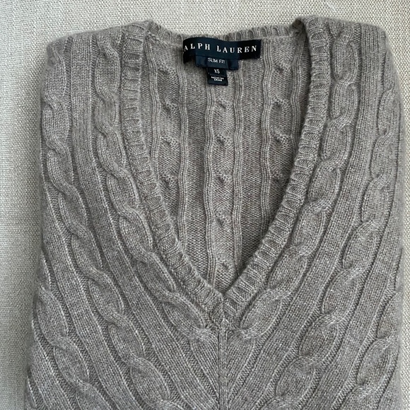 Cashmere sweater - Picture 1 of 9